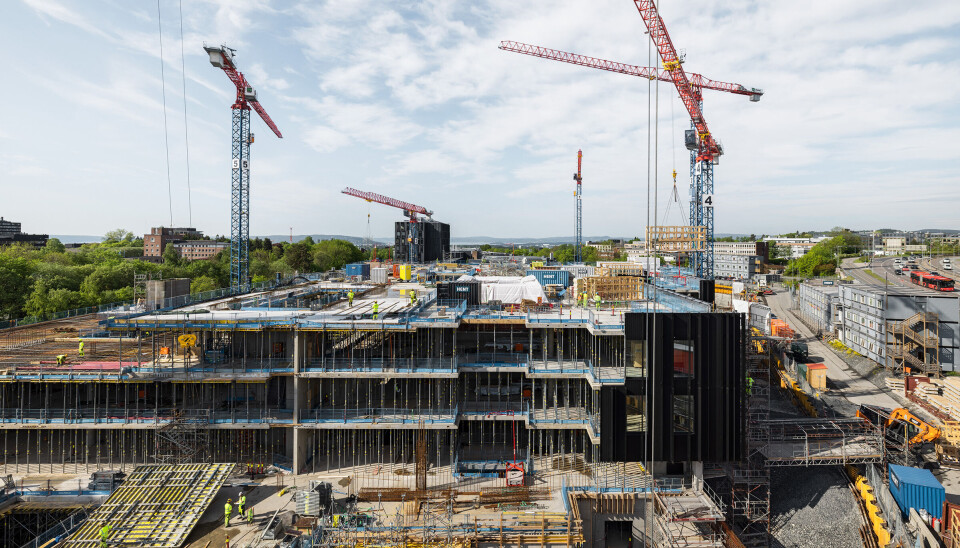 Bygget tar form, og skal ferdigstilles i 2026.